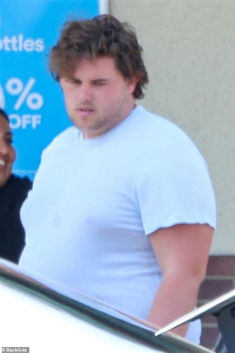 Arnold Schwarzenegger S Son Christopher Shows Off His Dramatic Weight