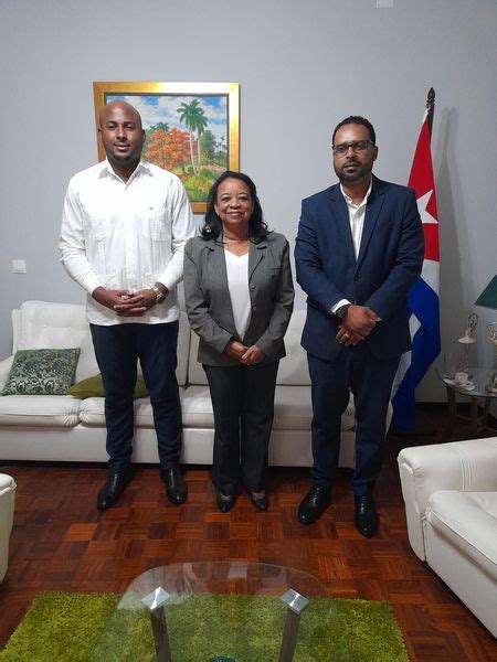 A Embaixadora De Cuba Manteve Um Encontro O Deputado Nacional E