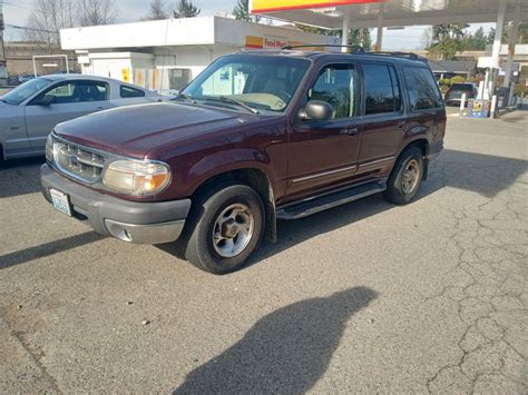 99 Ford Explorer Xlt 4x4 For Sale In Ravensdale Wa Offerup