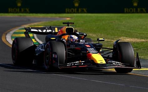 F Grand Prix Du Japon Max Verstappen Signe Le Meilleur Temps Lors