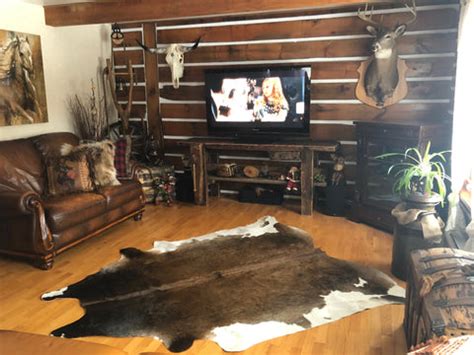 Cowhide Rug In Dining Room – Boho Living Room