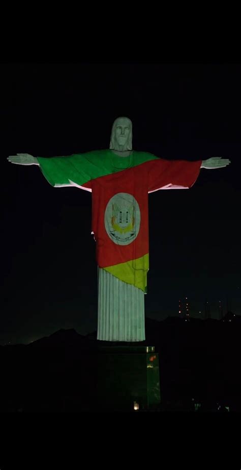 Cristo Redentor Recebe Proje O Em Homenagem Ao Rio Grande Do Sul Rio