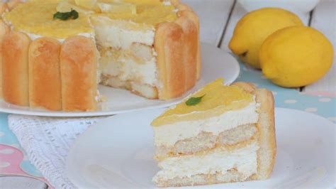 Charlotte au citron et au mascarpone douce et crémeuse