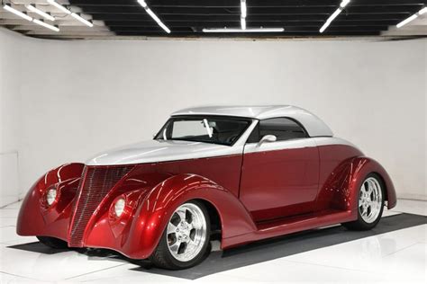 1937 Ford Roadster Volo Museum