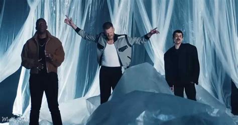 Pentatonix Prayers For The World Music Video Debuts At No 1 WWJD