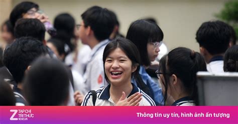 Học sinh TP HCM tựu trường sớm nhất ngày 19 8 Giáo dục ZNEWS VN