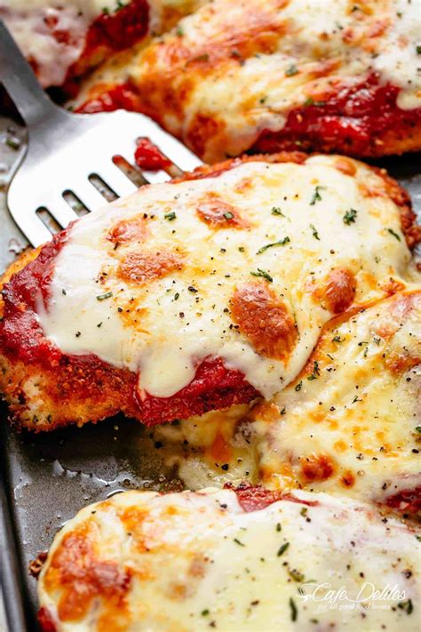 The Best Chicken Parmesan With A Deliciously Crispy Breadcrumb Coating S Chicken Parmesan