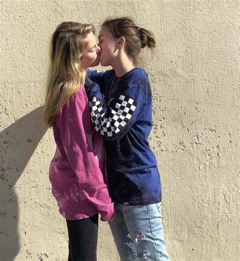 Top 98 Pictures Cute Lesbian Couple Pictures Sharp