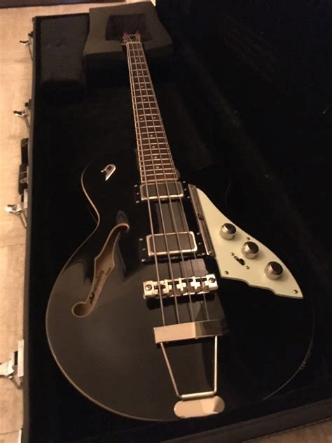 Starplayer Bass Duesenberg Starplayer Bass Audiofanzine