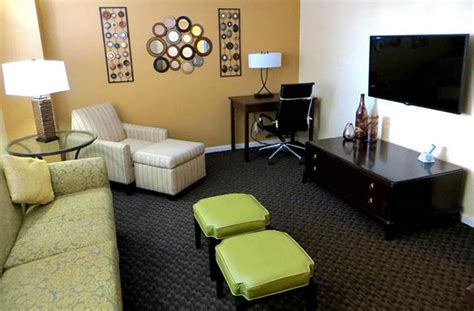 Casino Royale Rooms & Suites | Photos & Info | Las Vegas Hotels