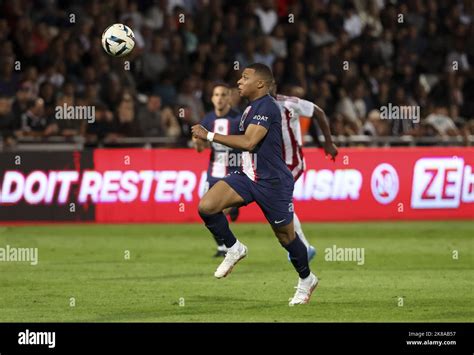 Octobre Rome France Kylian Mbappe Du Psg Lors Du