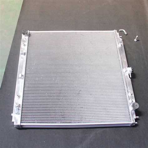 Aluminum Radiator For Nissan Navara D L V Petrol Auto