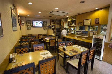 12 Popular Shinjuku Restaurants - Yakitori, Sushi & More