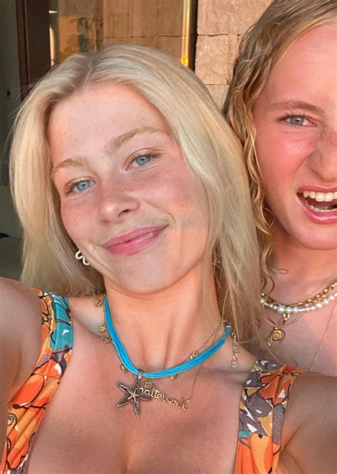 Meet Claudia Schiffers Lookalike Daughter Clementine Vaughn Shes