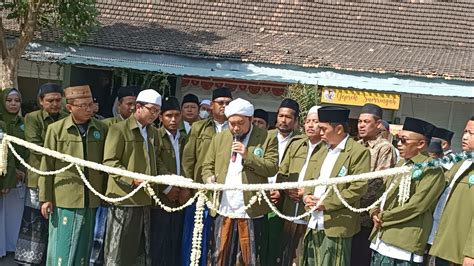 Pembukaan Stand Bazar Harlah Iksass Ke Pp Salafiyah Syafi Iyah