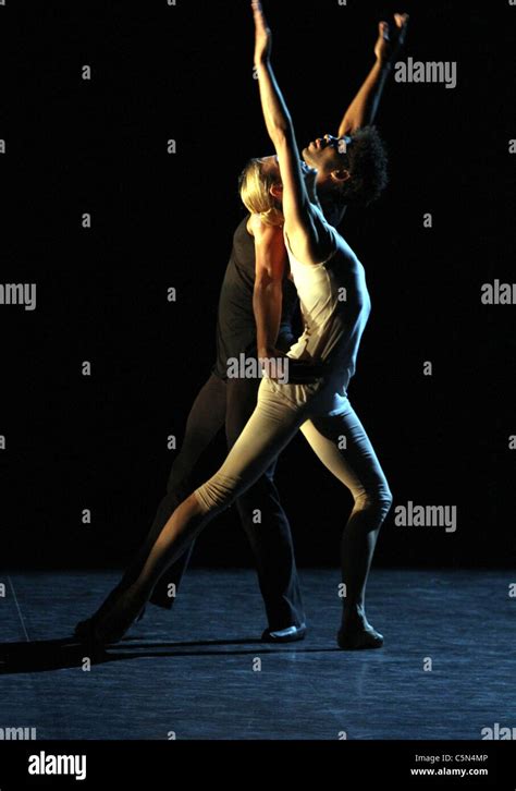 Cuban dancer Carlos Acosta performing at the London Coliseum Stock ...