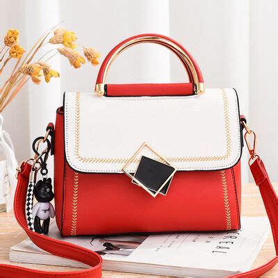 Сумка через плечо красная | Качественные сумки из износостойкой эко ...