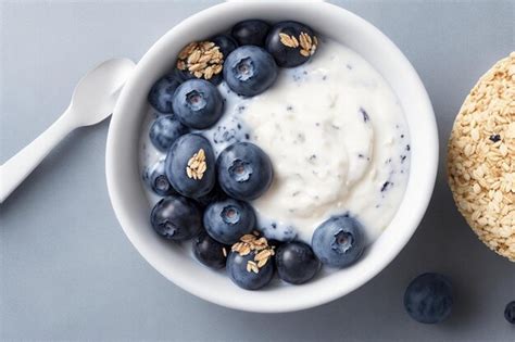 Premium Ai Image Yogurt Granola With Fresh Blueberries