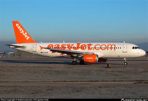 G EZUR EasyJet Airbus A320 214 Photo By Roberto Bianchi Piti Spotter