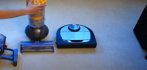 Robot Vs Handheld Vacuum - Vacuum Universe