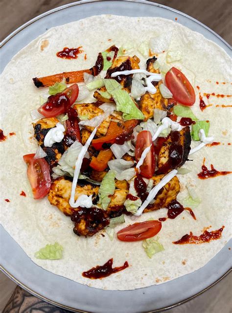 Peri-Peri Chicken Wrap Recipe. Image by Megan Benwell - Pinch of Nom