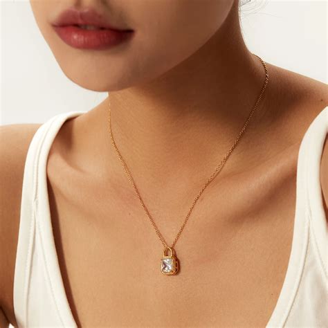 Fabula Jewellery Gold Plated Heart Cubic Zirconia Office Wear Pendant