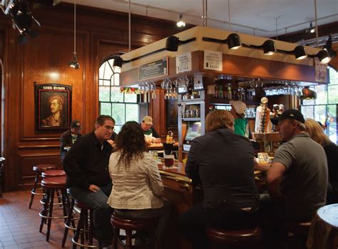 Iconic Cheers Bar In Boston To Close Permanently Due To Shutdowns