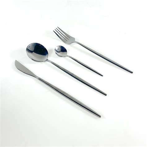 Taffhome Set Alat Makan Perlengkapan Sendok Garpu Pisau Cutlery Pcs