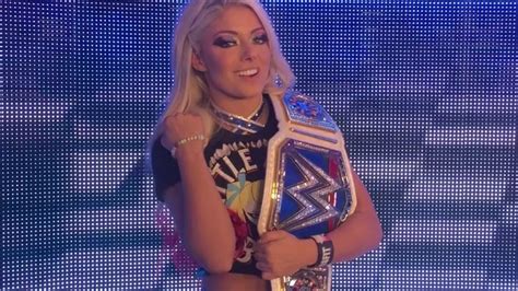 Wwe Star Alexa Bliss Denies Naked Images Leaked Online Are Her As Paige