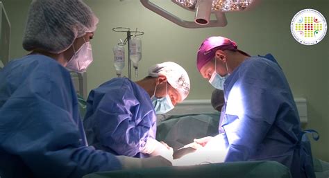 Premier La Spitalul Victor Babe Din Timi Oara Interven Ia Chirurgical Care A Salvat Via A
