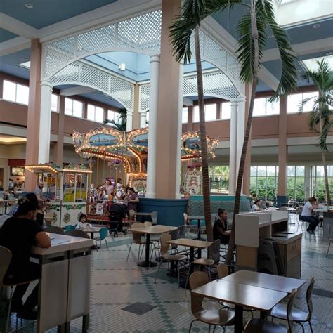 Food Court At Pembroke Lakes Mall Food Court