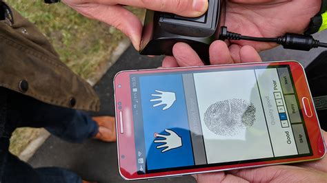 Stop And Scan Uk Police Trial Fingerprint Scanning Apps For Faster