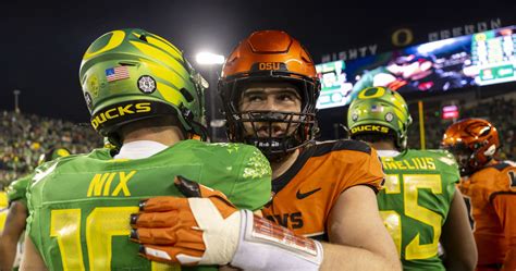 Report: Oregon, Oregon State Rivalry to Continue After CFB Conference ...