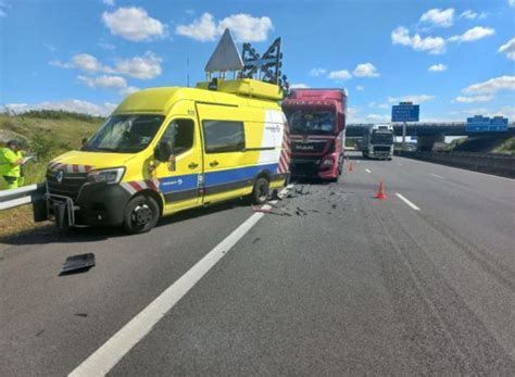 Paris 23ème Heurt De Fourgon Sur Le Réseau Vinci Autoroutes Près De