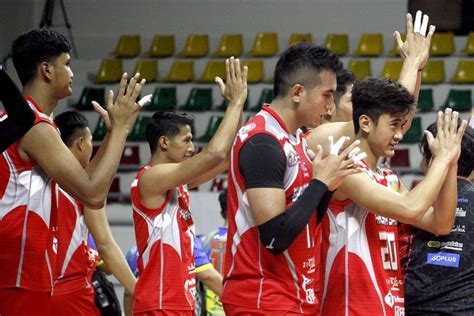 Foto Trofi Proliga Luput Dari Genggaman Surabaya Samator Bicara