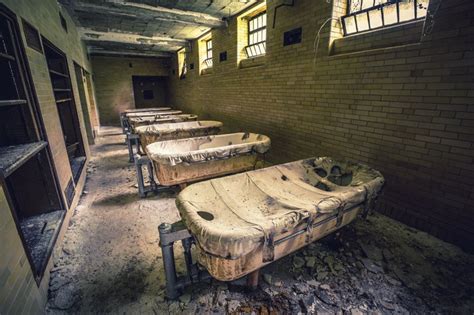 Eerie Photos of America's Abandoned Asylums