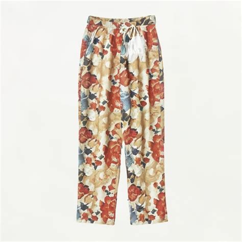 Premium Photo Vintage Style Floral Pants