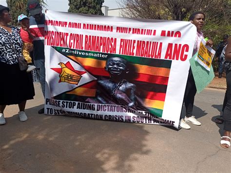 Zimbabweans March In Pretoria Call For Embassy To ‘shut Down’