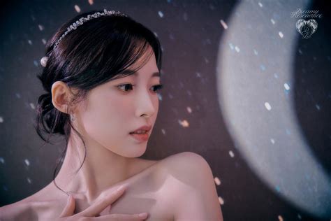 Oh My Girl Bagikan Foto Konsep Pertama Untuk Album Mini Dreamy