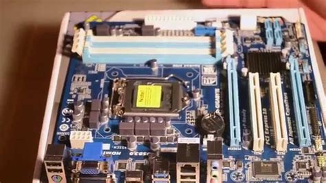 Gigabyte GA B75M D3V Placa Mae For Intel Socket LGA 1155 Micro ATX