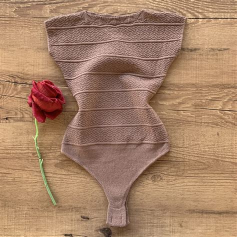 Body Modal Sem Decote Detalhado Nude 2 0 DONDOCA Dondoca Moda Feminina