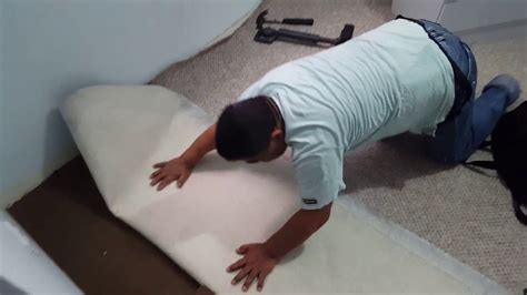 COMO INSTALAR UNA ALFOMBRA INSTALACION DE UNA ALFOMBRA COMO COLOCAR