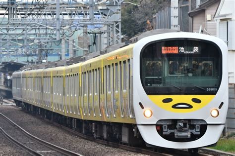 西武鉄道 西武30000系電車 ぐでたまスマイルトレイン 38805 東久留米駅 鉄道フォト・写真 By ししまるさん レイルラボ Raillab