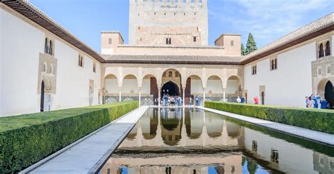 From Seville Alhambra Palace And Albaycin Tour Seville Spain