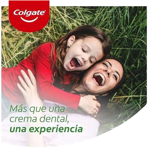 Crema Dental Colgate Natural Extracts Carbón Activado y Menta X 90 Gr