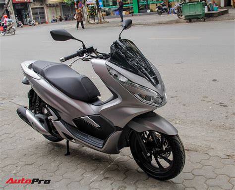 Chi tiết Honda PCX 125 150 2018 tại đại lý giá từ 56 5 triệu đồng