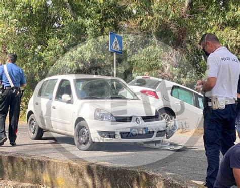 Incidente Verso Sant Agostino Con Auto In Cunetta Un Ferito Terzo