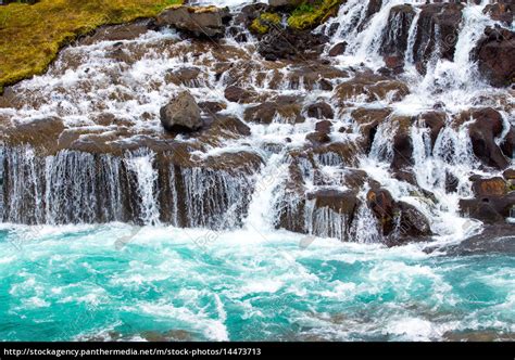 Der Hraunfossar In Island Stockfoto 14473713 Bildagentur