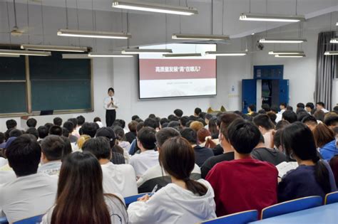 我校大学生宣讲队成员开展“党的二十大精神”宣讲 陕西国防工业职业技术学院