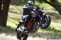 Aprilia Tuono V4 R vs. BMW S1000R vs. KTM 1290 Super Duke R Comparison ...